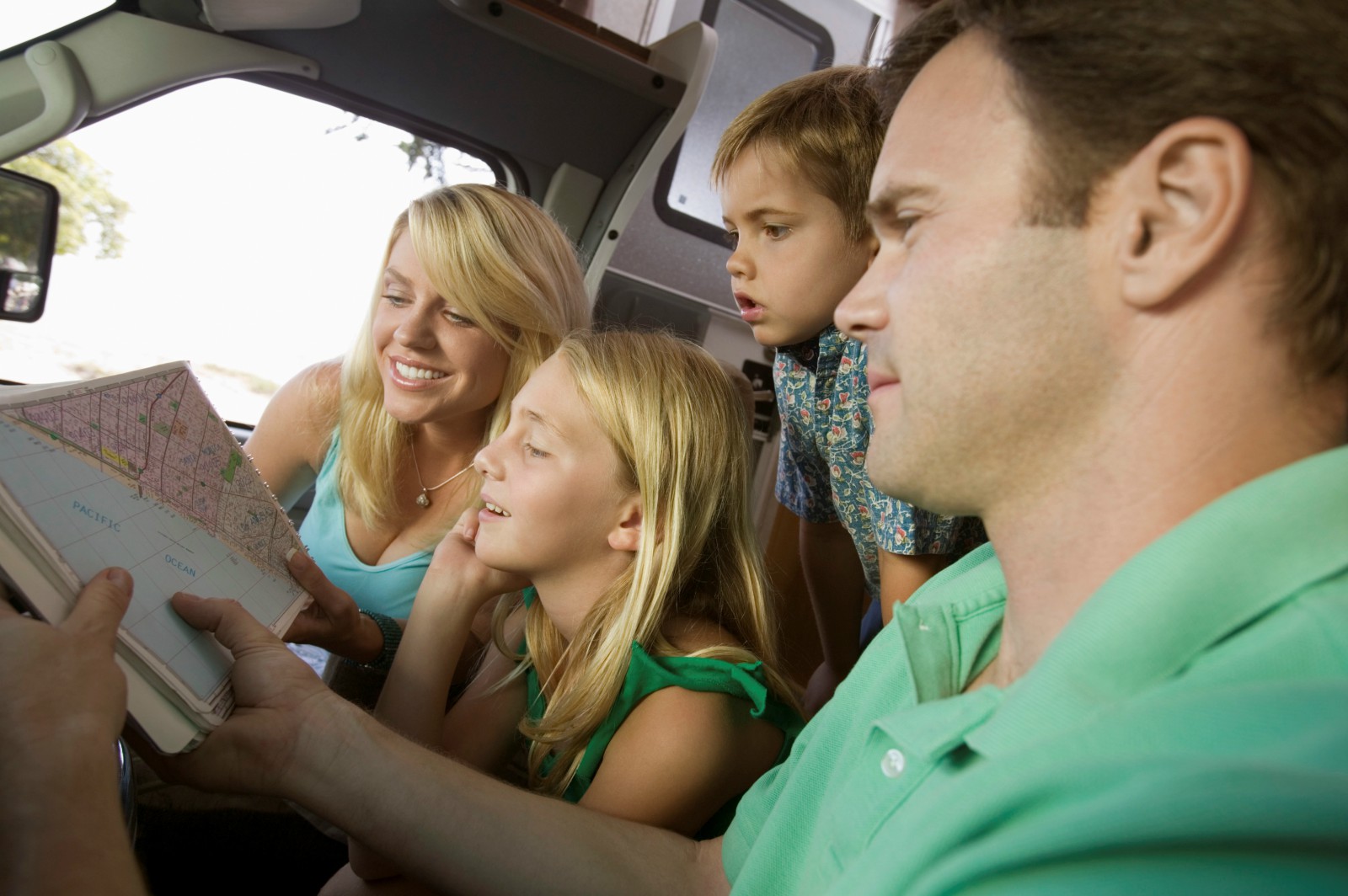 Viaggiare in camper con bambini può essere piacevole, ma anche complicato. L'importante è sapersi organizare.