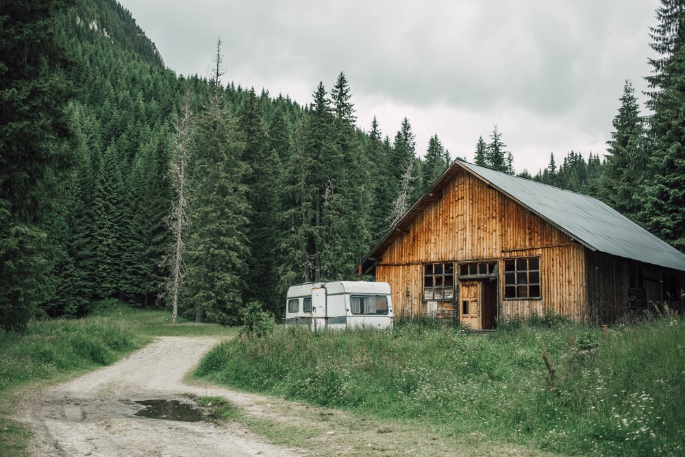 Come costruire una tettoia in legno per camper