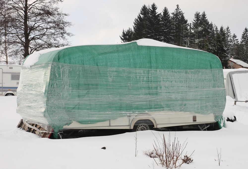 come realizzare una copertura per camper