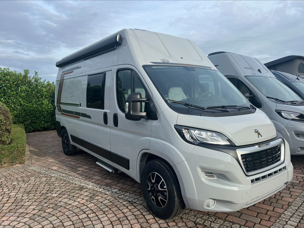 WEINSBERG CARABUS 600 DQ - VERSIONE CAMPERIS